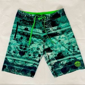 Pelagic Argonaut Board Shorts Size 32 Swim Trunks Green EUC